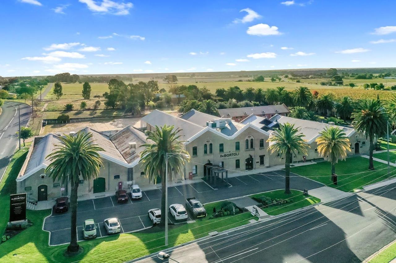Tuileries At De Bortoli Rutherglen Ngoại thất bức ảnh
