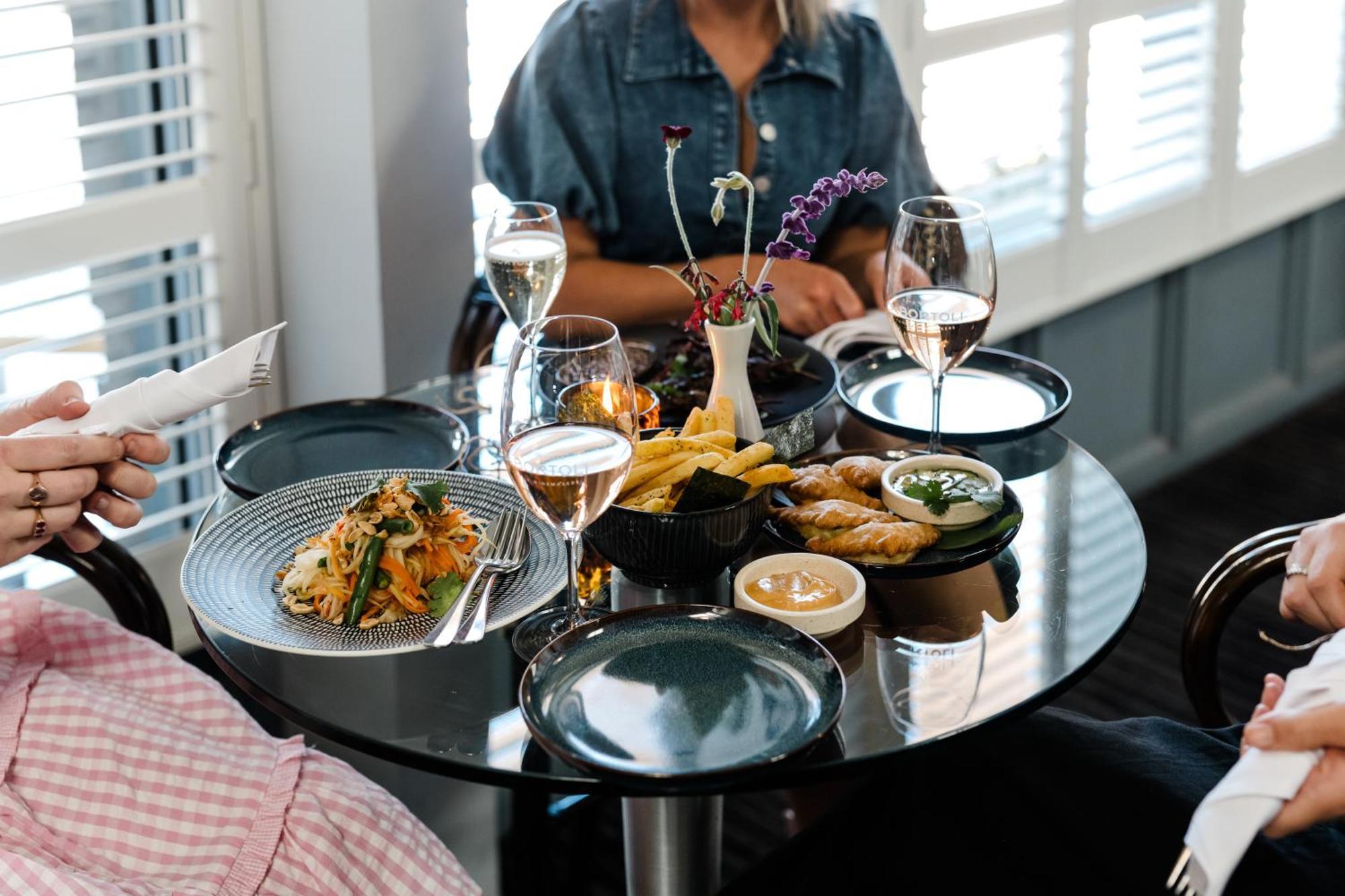 Tuileries At De Bortoli Rutherglen Ngoại thất bức ảnh