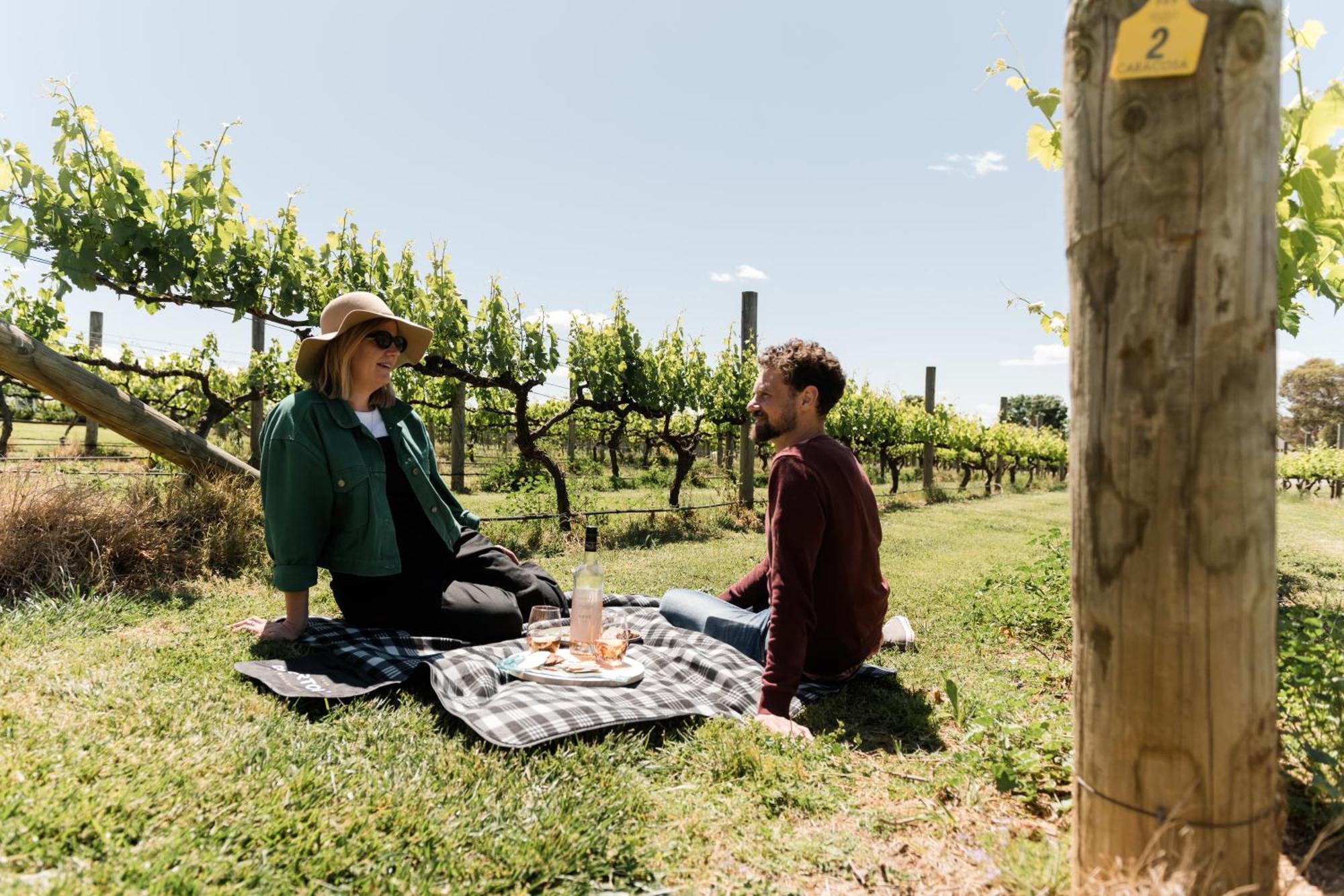 Tuileries At De Bortoli Rutherglen Ngoại thất bức ảnh