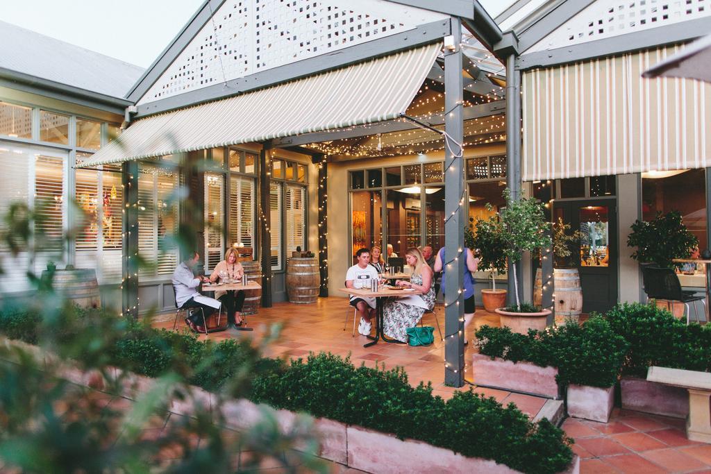 Tuileries At De Bortoli Rutherglen Ngoại thất bức ảnh